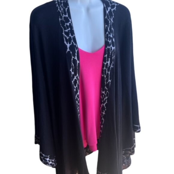 ST. JOHN COLLECTION Shawl/Wrap - Picture 6 of 8